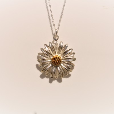 Silver Daisy Necklace