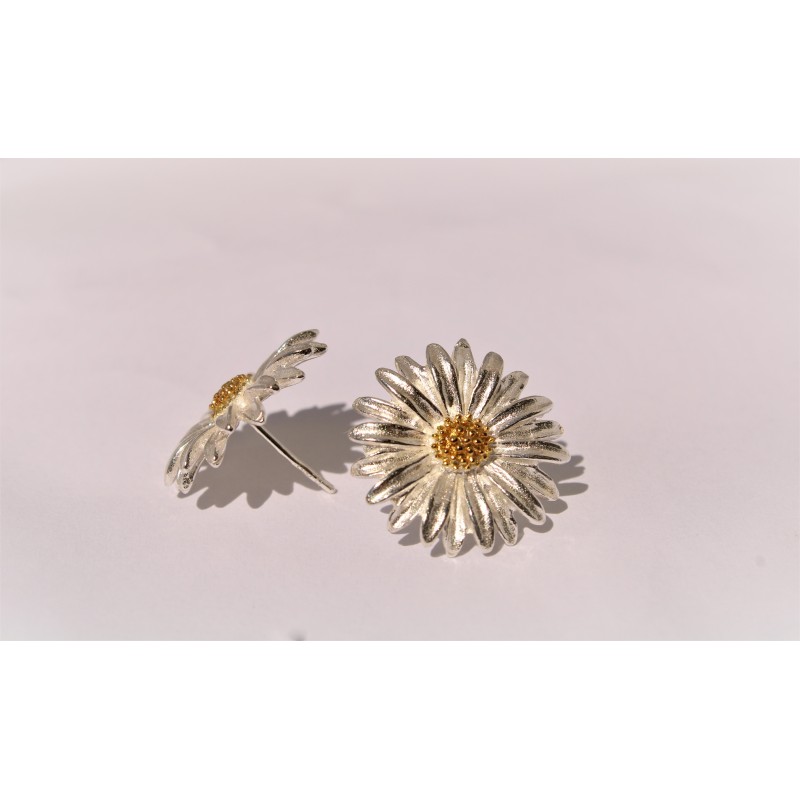 Silver Daisy Stud Earrings
