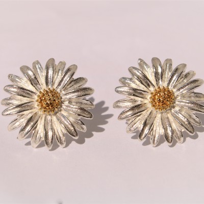 Silver Daisy Stud Earrings