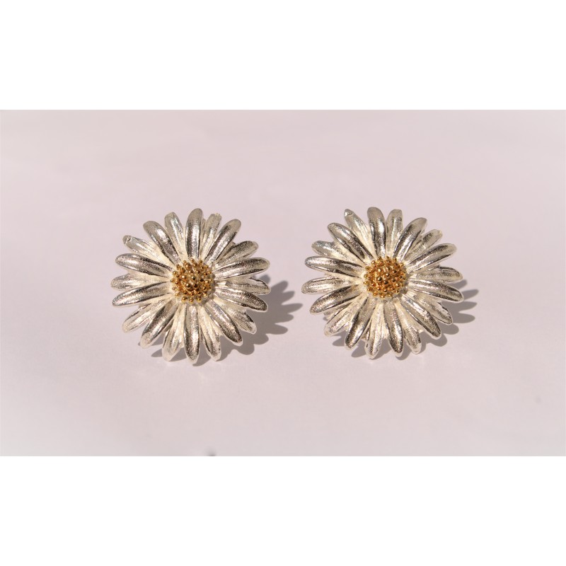 Silver Daisy Stud Earrings